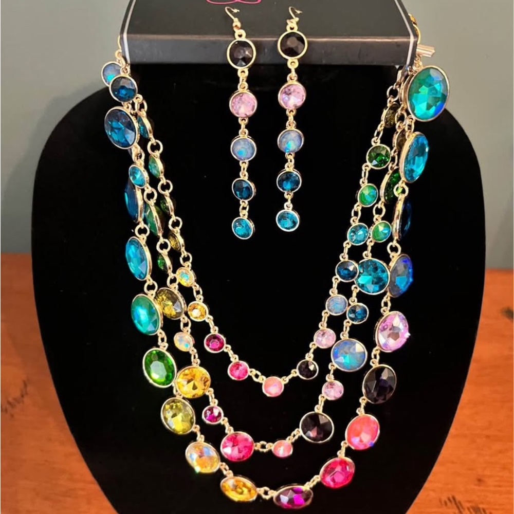 Elegant Multicolor Gemstone Necklace and Earring Set